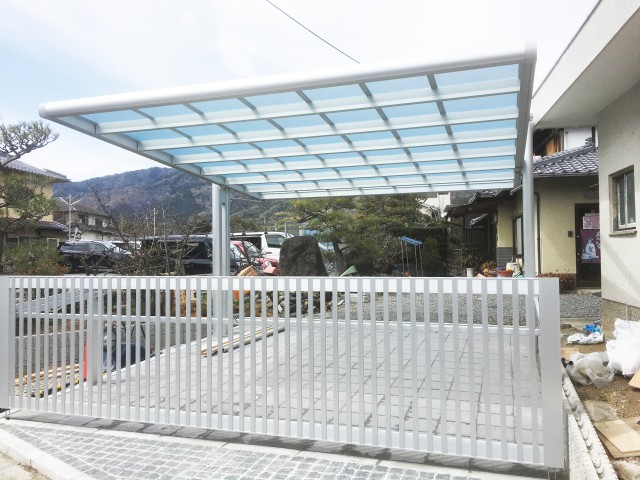 カーポート施工しました。